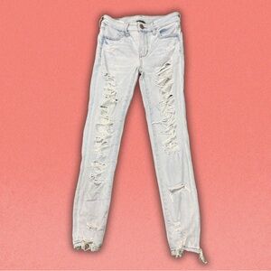 AE 0S Distressed Light Wash Jeggings